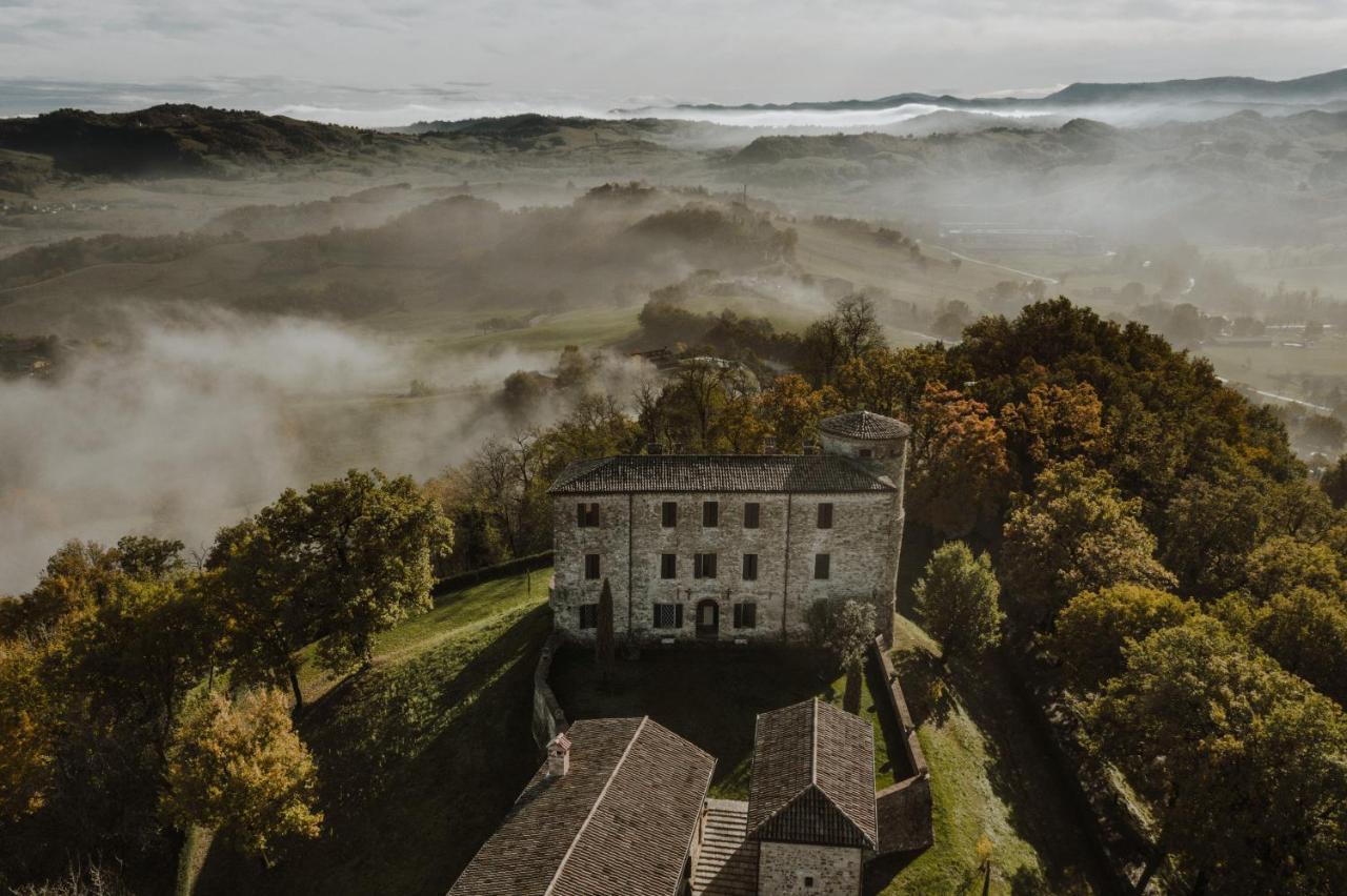 Castello Di Viano Villa Exterior photo