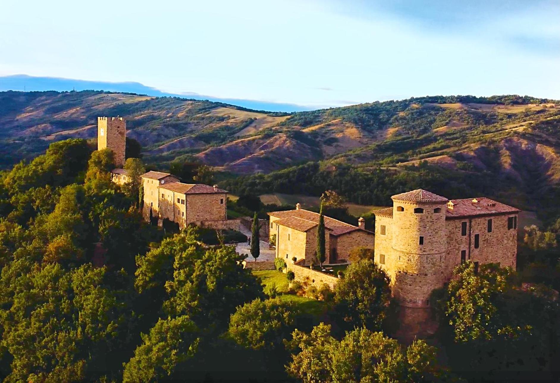 Castello Di Viano Villa Exterior photo