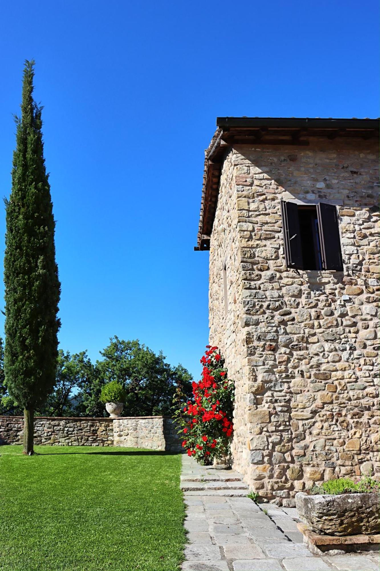 Castello Di Viano Villa Exterior photo