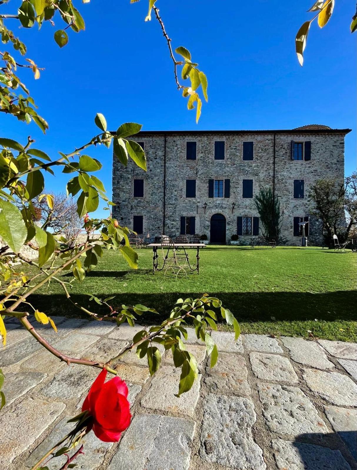 Castello Di Viano Villa Exterior photo